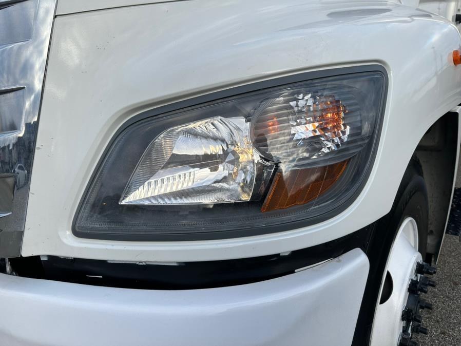 2020 Hino 268A 26FT MORGAN BOX/MAXON LIFTGATE NON CDL, available for sale in Paterson, New Jersey | Speedway Commercial Motors LLC. Paterson, New Jersey 2020 Hino 268A 26FT MORGAN BOX/MAXON LIFTGATE NON CDL, available for sale in Paterson, New Jersey | Speedway Commercial Motors LLC. Paterson, New Jersey