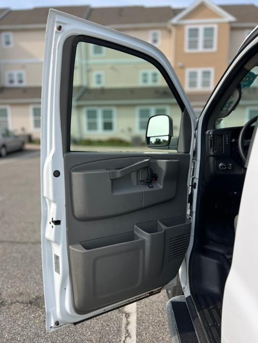 2019 GMC Savana Cargo Van Steel Partition/ RWD 2500 135" LOW MILAGE!, available for sale in Paterson, New Jersey | Speedway Commercial Motors LLC. Paterson, New Jersey 2019 GMC Savana Cargo Van Steel Partition/ RWD 2500 135" LOW MILAGE!, available for sale in Paterson, New Jersey | Speedway Commercial Motors LLC. Paterson, New Jersey