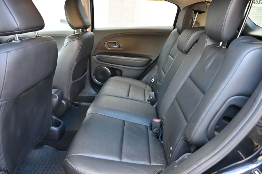 2017 Honda HR-V EX-L Navi AWD, available for sale in Waterbury, Connecticut | Highline Car Connection. Waterbury, Connecticut 2017 Honda HR-V EX-L Navi AWD, available for sale in Waterbury, Connecticut | Highline Car Connection. Waterbury, Connecticut