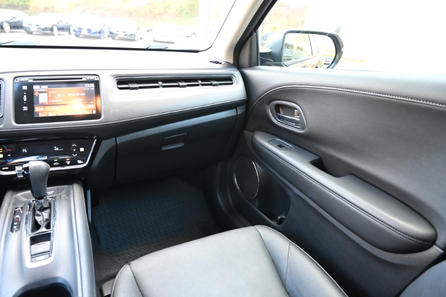2017 Honda HR-V EX-L Navi AWD, available for sale in Waterbury, Connecticut | Highline Car Connection. Waterbury, Connecticut 2017 Honda HR-V EX-L Navi AWD, available for sale in Waterbury, Connecticut | Highline Car Connection. Waterbury, Connecticut
