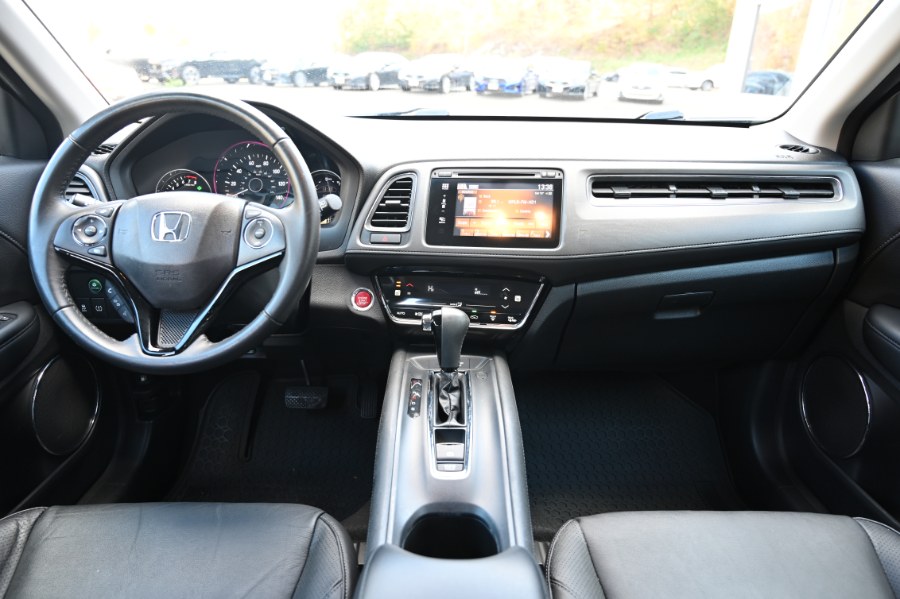 2017 Honda HR-V EX-L Navi AWD, available for sale in Waterbury, Connecticut | Highline Car Connection. Waterbury, Connecticut 2017 Honda HR-V EX-L Navi AWD, available for sale in Waterbury, Connecticut | Highline Car Connection. Waterbury, Connecticut