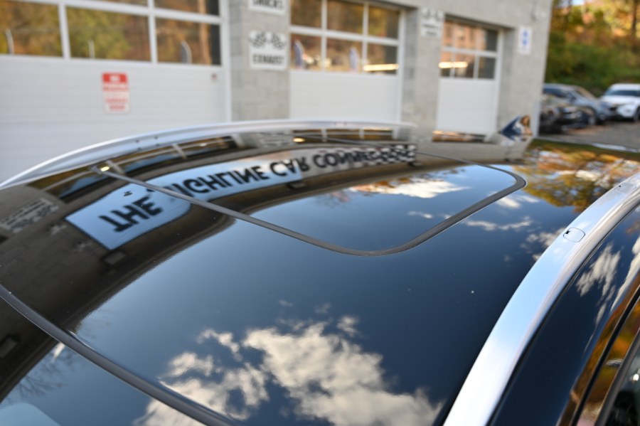 2017 Honda HR-V EX-L Navi AWD, available for sale in Waterbury, Connecticut | Highline Car Connection. Waterbury, Connecticut 2017 Honda HR-V EX-L Navi AWD, available for sale in Waterbury, Connecticut | Highline Car Connection. Waterbury, Connecticut