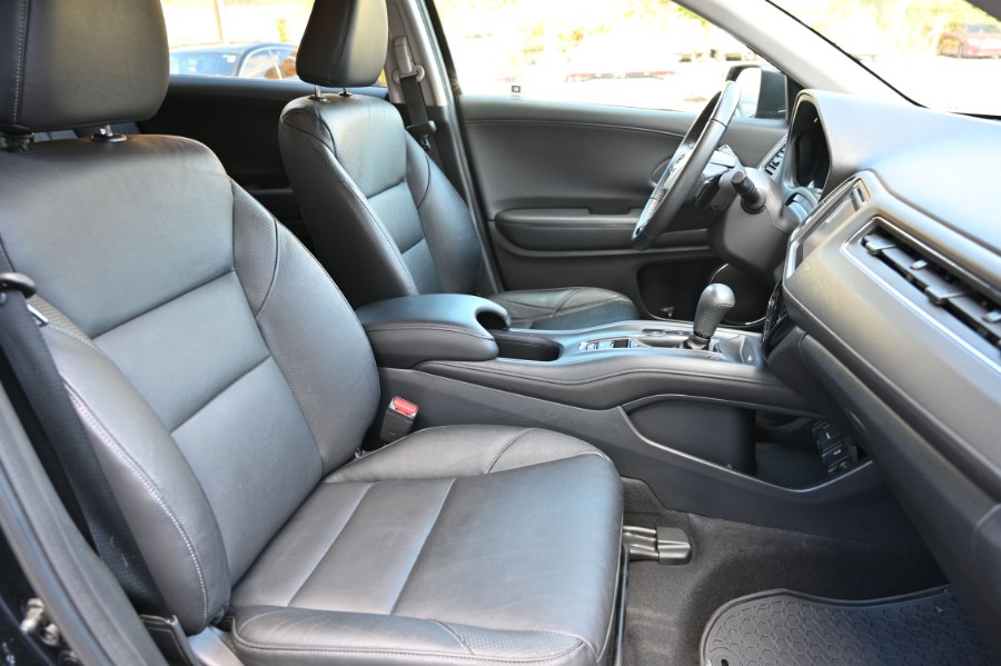 2017 Honda HR-V EX-L Navi AWD, available for sale in Waterbury, Connecticut | Highline Car Connection. Waterbury, Connecticut 2017 Honda HR-V EX-L Navi AWD, available for sale in Waterbury, Connecticut | Highline Car Connection. Waterbury, Connecticut