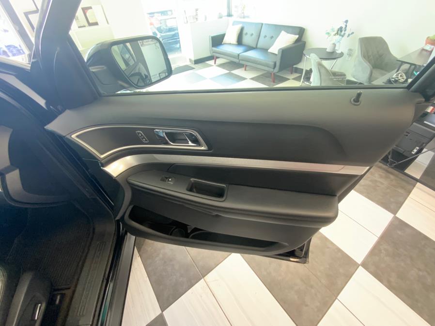 2017 Ford Explorer XLT 4WD, available for sale in Hartford, Connecticut | Franklin Motors Auto Sales LLC. Hartford, Connecticut 2017 Ford Explorer XLT 4WD, available for sale in Hartford, Connecticut | Franklin Motors Auto Sales LLC. Hartford, Connecticut