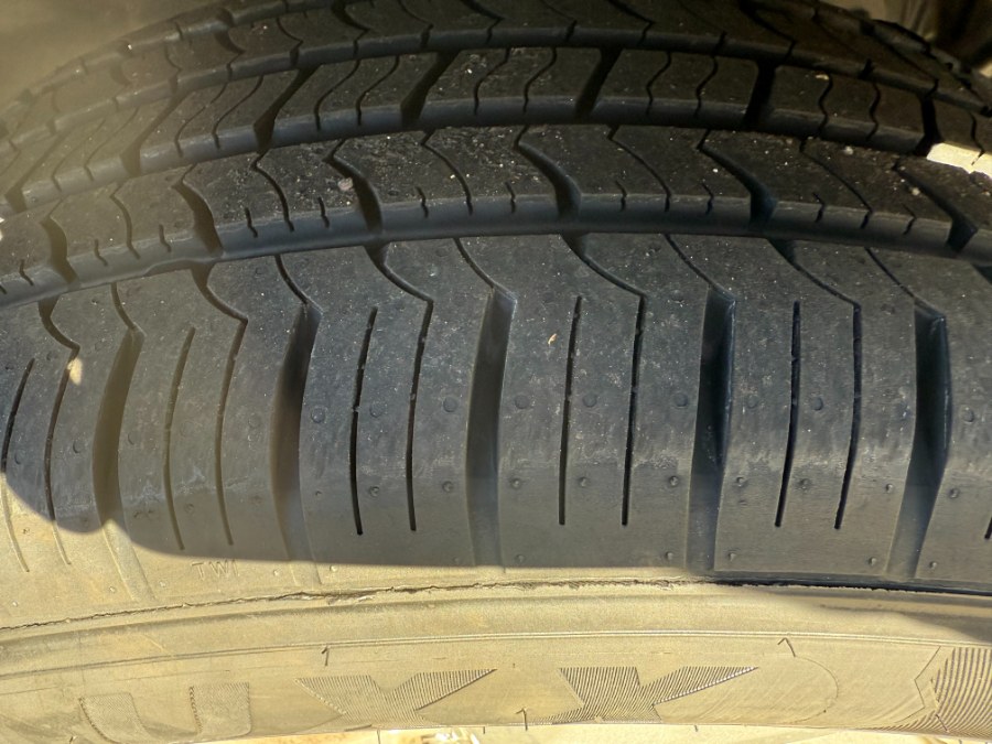 2014 Subaru Forester 4dr Auto 2.5i Limited PZEV, available for sale in Bristol, Connecticut | Bristol Auto Center LLC. Bristol, Connecticut 2014 Subaru Forester 4dr Auto 2.5i Limited PZEV, available for sale in Bristol, Connecticut | Bristol Auto Center LLC. Bristol, Connecticut