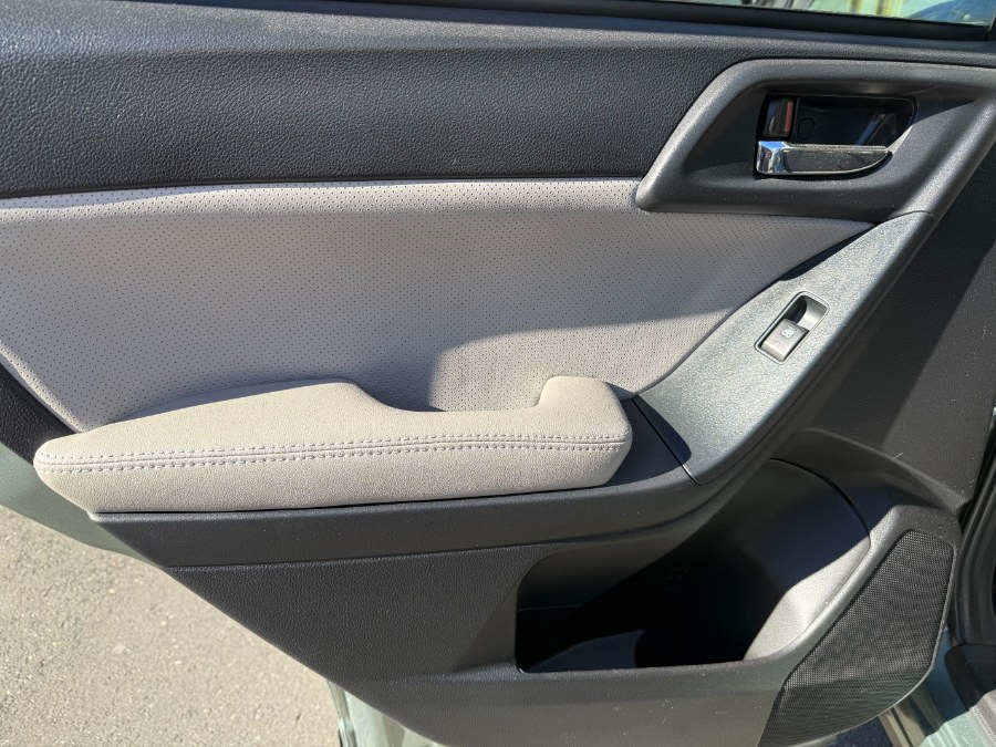 2014 Subaru Forester 4dr Auto 2.5i Limited PZEV, available for sale in Bristol, Connecticut | Bristol Auto Center LLC. Bristol, Connecticut 2014 Subaru Forester 4dr Auto 2.5i Limited PZEV, available for sale in Bristol, Connecticut | Bristol Auto Center LLC. Bristol, Connecticut