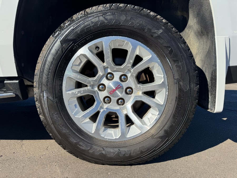 2015 GMC Yukon 4WD 4dr SLE, available for sale in Ortonville, Michigan | Marsh Auto Sales LLC. Ortonville, Michigan 2015 GMC Yukon 4WD 4dr SLE, available for sale in Ortonville, Michigan | Marsh Auto Sales LLC. Ortonville, Michigan