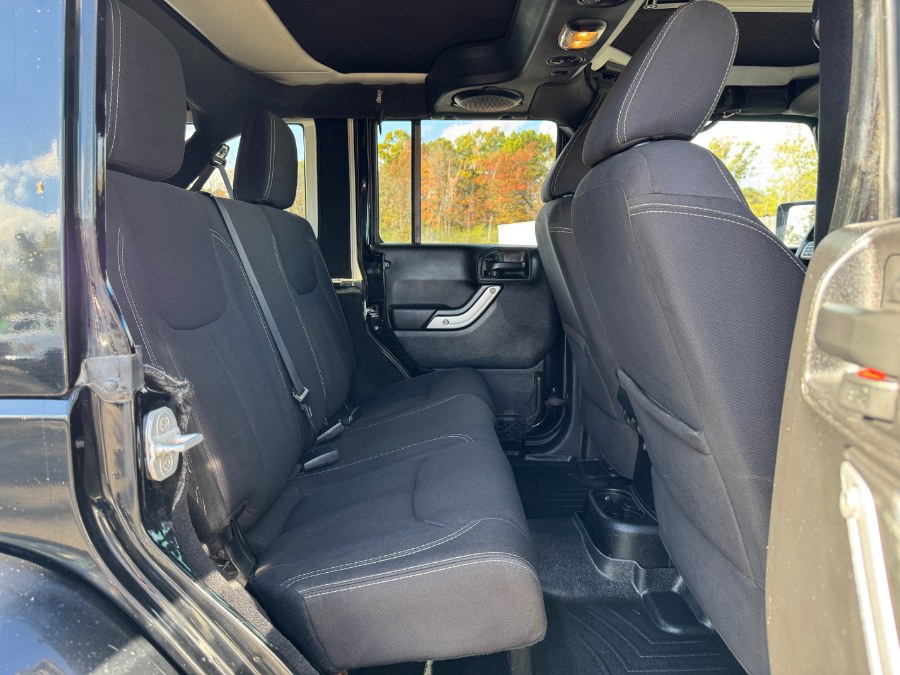 2013 Jeep Wrangler Unlimited 4WD 4dr Rubicon, available for sale in Ortonville, Michigan | Marsh Auto Sales LLC. Ortonville, Michigan 2013 Jeep Wrangler Unlimited 4WD 4dr Rubicon, available for sale in Ortonville, Michigan | Marsh Auto Sales LLC. Ortonville, Michigan