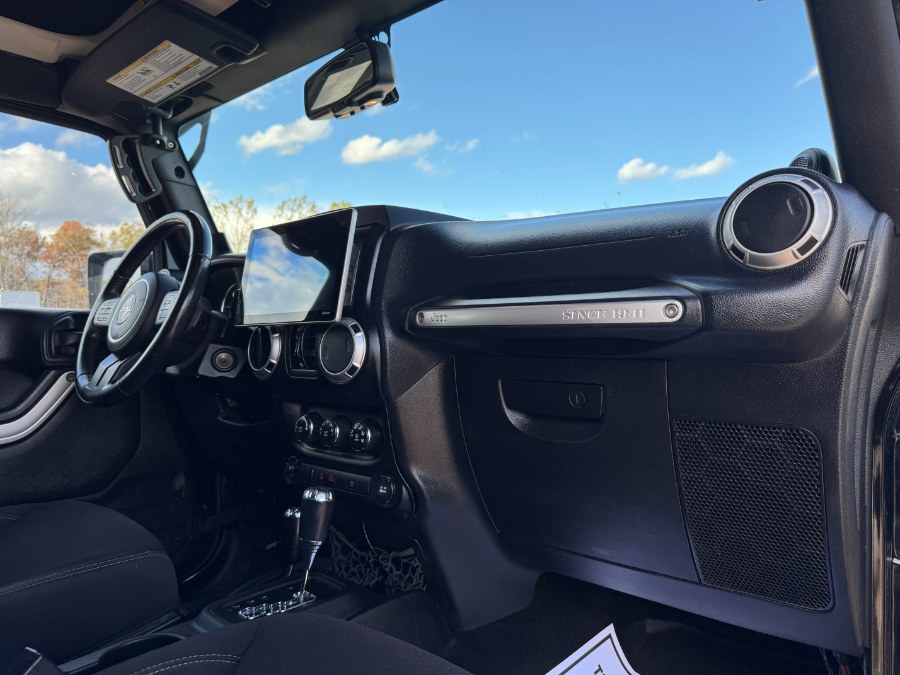 2013 Jeep Wrangler Unlimited 4WD 4dr Rubicon, available for sale in Ortonville, Michigan | Marsh Auto Sales LLC. Ortonville, Michigan 2013 Jeep Wrangler Unlimited 4WD 4dr Rubicon, available for sale in Ortonville, Michigan | Marsh Auto Sales LLC. Ortonville, Michigan