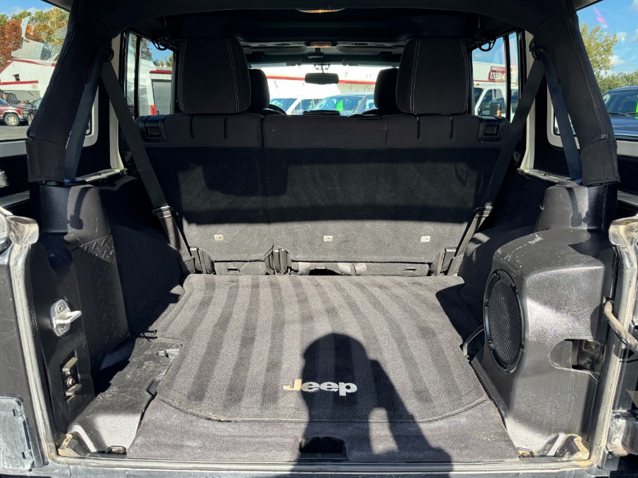 2013 Jeep Wrangler Unlimited 4WD 4dr Rubicon, available for sale in Ortonville, Michigan | Marsh Auto Sales LLC. Ortonville, Michigan 2013 Jeep Wrangler Unlimited 4WD 4dr Rubicon, available for sale in Ortonville, Michigan | Marsh Auto Sales LLC. Ortonville, Michigan