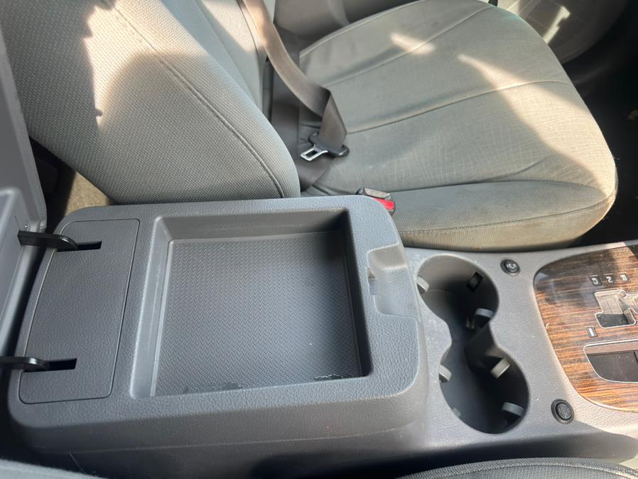 2012 Hyundai Santa Fe FWD 4dr I4 GLS, available for sale in Wallingford, Connecticut | Wallingford Auto Center LLC. Wallingford, Connecticut 2012 Hyundai Santa Fe FWD 4dr I4 GLS, available for sale in Wallingford, Connecticut | Wallingford Auto Center LLC. Wallingford, Connecticut