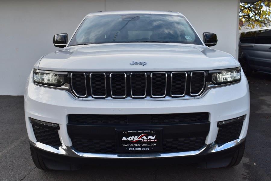 2022 Jeep Grand Cherokee Limited photo 2