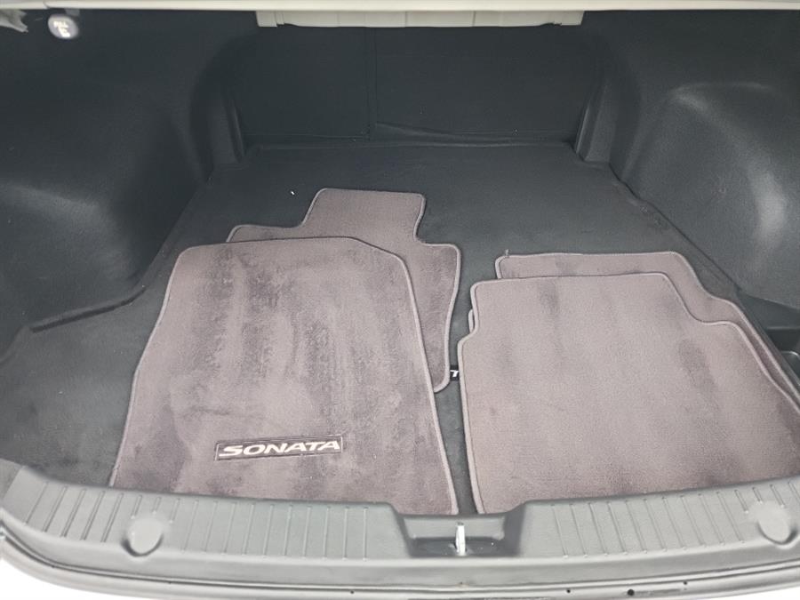 2011 Hyundai Sonata 4dr Sdn 2.4L Man GLS *Ltd Avail*, available for sale in Islip, New York | L.I. Auto Gallery. Islip, New York 2011 Hyundai Sonata 4dr Sdn 2.4L Man GLS *Ltd Avail*, available for sale in Islip, New York | L.I. Auto Gallery. Islip, New York