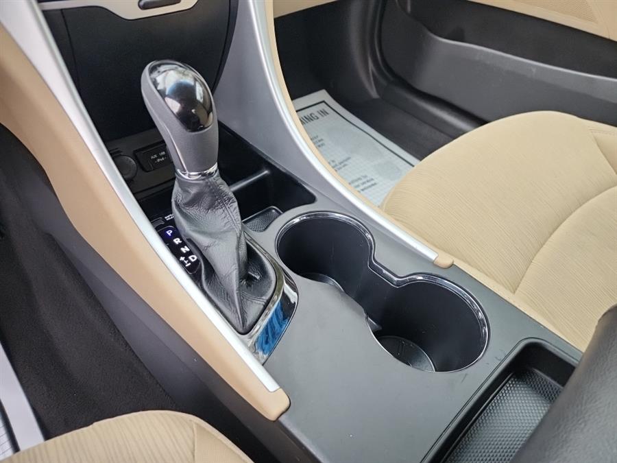 2011 Hyundai Sonata 4dr Sdn 2.4L Man GLS *Ltd Avail*, available for sale in Islip, New York | L.I. Auto Gallery. Islip, New York 2011 Hyundai Sonata 4dr Sdn 2.4L Man GLS *Ltd Avail*, available for sale in Islip, New York | L.I. Auto Gallery. Islip, New York