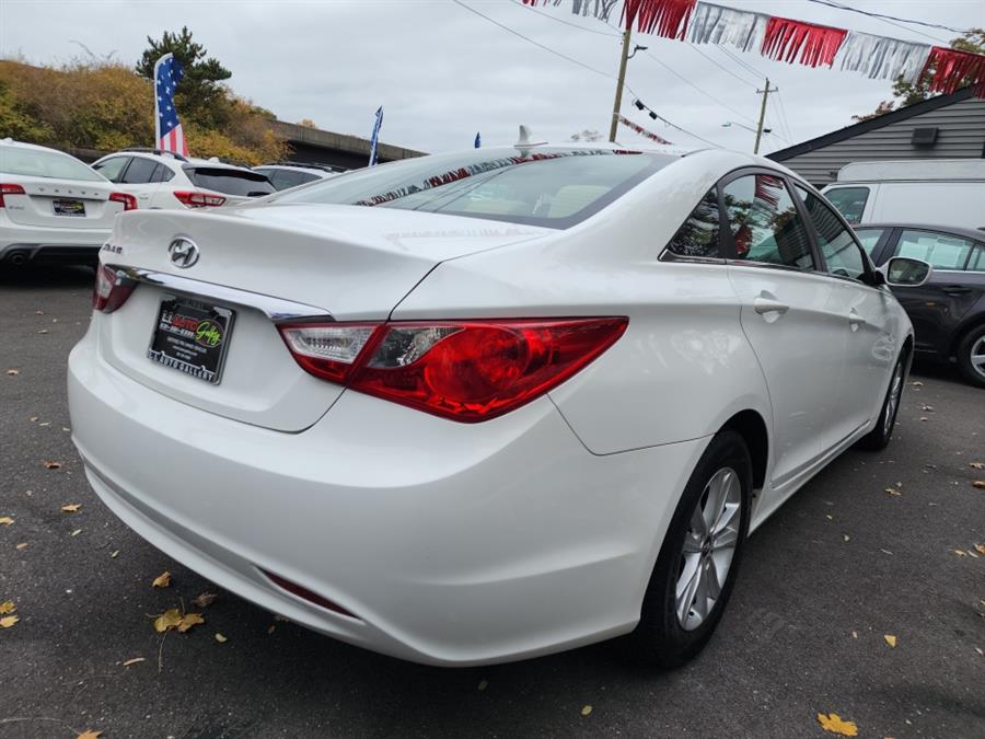 2011 Hyundai Sonata 4dr Sdn 2.4L Man GLS *Ltd Avail*, available for sale in Islip, New York | L.I. Auto Gallery. Islip, New York 2011 Hyundai Sonata 4dr Sdn 2.4L Man GLS *Ltd Avail*, available for sale in Islip, New York | L.I. Auto Gallery. Islip, New York