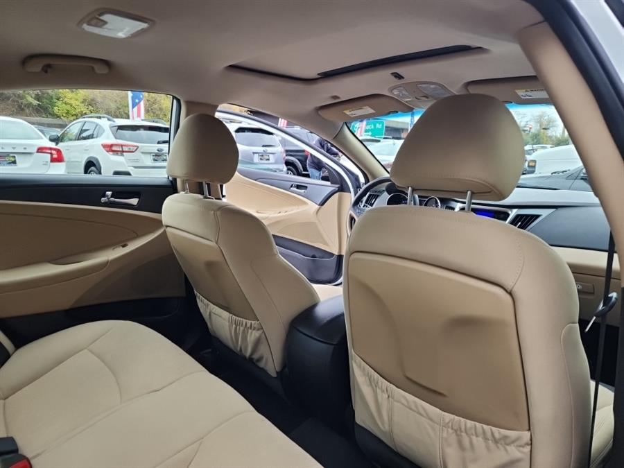 2011 Hyundai Sonata 4dr Sdn 2.4L Man GLS *Ltd Avail*, available for sale in Islip, New York | L.I. Auto Gallery. Islip, New York 2011 Hyundai Sonata 4dr Sdn 2.4L Man GLS *Ltd Avail*, available for sale in Islip, New York | L.I. Auto Gallery. Islip, New York