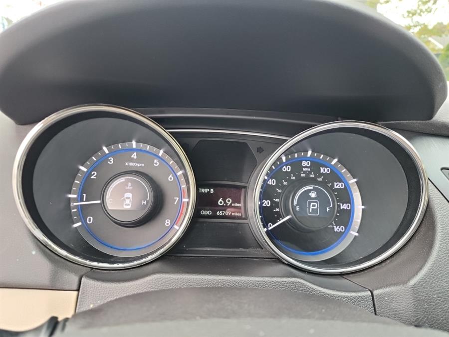 2011 Hyundai Sonata 4dr Sdn 2.4L Man GLS *Ltd Avail*, available for sale in Islip, New York | L.I. Auto Gallery. Islip, New York 2011 Hyundai Sonata 4dr Sdn 2.4L Man GLS *Ltd Avail*, available for sale in Islip, New York | L.I. Auto Gallery. Islip, New York