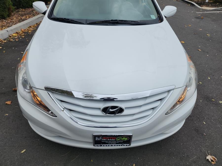 2011 Hyundai Sonata 4dr Sdn 2.4L Man GLS *Ltd Avail*, available for sale in Islip, New York | L.I. Auto Gallery. Islip, New York 2011 Hyundai Sonata 4dr Sdn 2.4L Man GLS *Ltd Avail*, available for sale in Islip, New York | L.I. Auto Gallery. Islip, New York