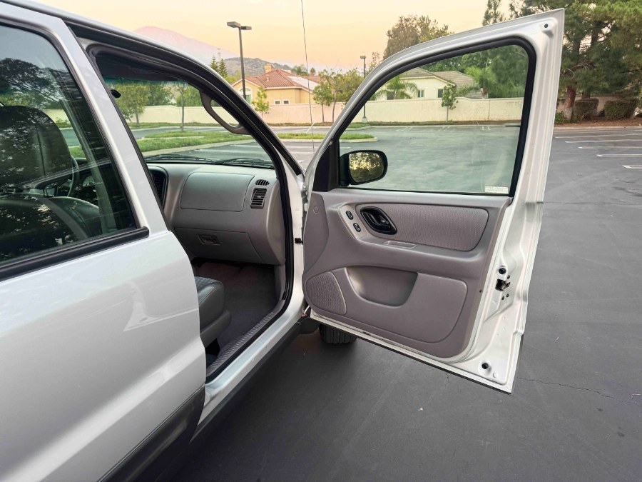 2002 Ford Escape 4dr 103" WB XLS Choice, available for sale in Lake Forest, California | Pacific Green Line. Lake Forest, California 2002 Ford Escape 4dr 103" WB XLS Choice, available for sale in Lake Forest, California | Pacific Green Line. Lake Forest, California