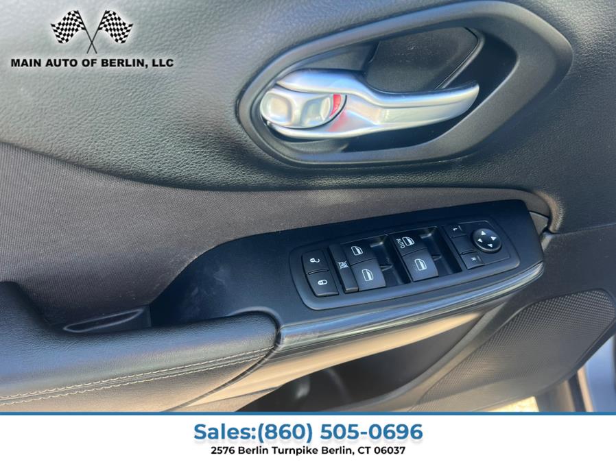 2016 Jeep Cherokee 4WD 4dr Latitude, available for sale in Berlin, Connecticut | Main Auto of Berlin. Berlin, Connecticut 2016 Jeep Cherokee 4WD 4dr Latitude, available for sale in Berlin, Connecticut | Main Auto of Berlin. Berlin, Connecticut