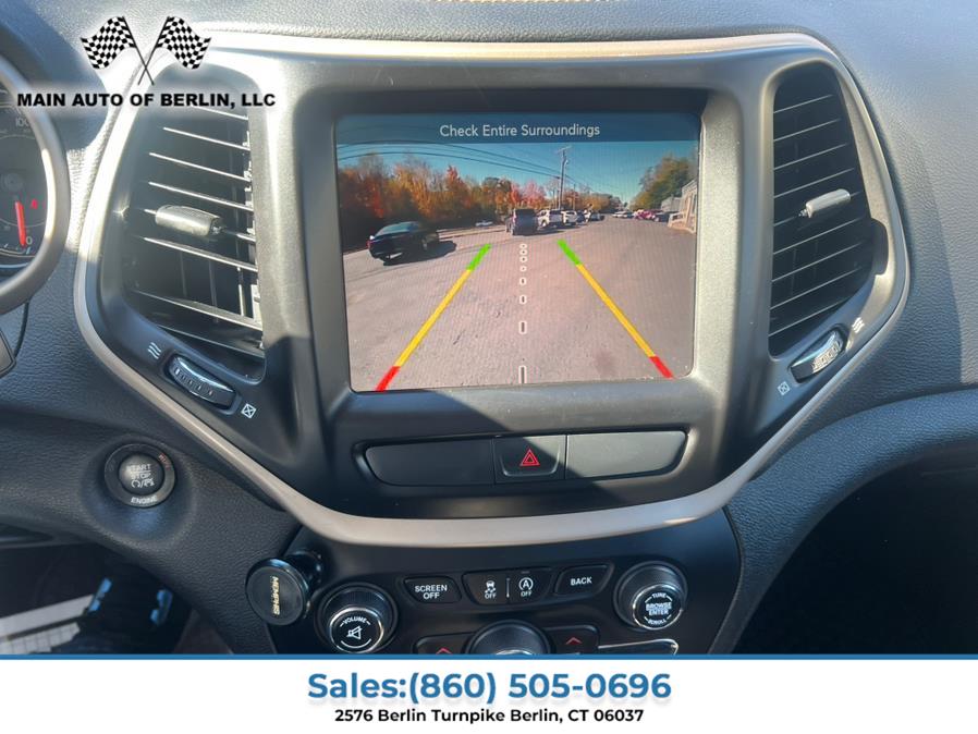 2016 Jeep Cherokee 4WD 4dr Latitude, available for sale in Berlin, Connecticut | Main Auto of Berlin. Berlin, Connecticut 2016 Jeep Cherokee 4WD 4dr Latitude, available for sale in Berlin, Connecticut | Main Auto of Berlin. Berlin, Connecticut