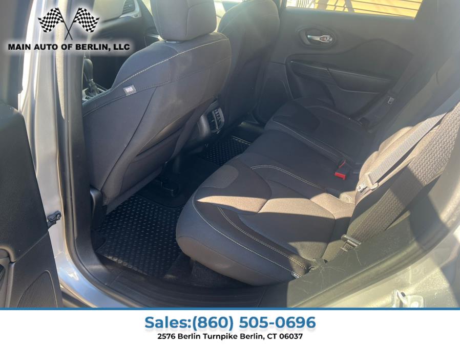 2016 Jeep Cherokee 4WD 4dr Latitude, available for sale in Berlin, Connecticut | Main Auto of Berlin. Berlin, Connecticut 2016 Jeep Cherokee 4WD 4dr Latitude, available for sale in Berlin, Connecticut | Main Auto of Berlin. Berlin, Connecticut