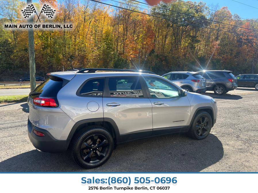 2016 Jeep Cherokee 4WD 4dr Latitude, available for sale in Berlin, Connecticut | Main Auto of Berlin. Berlin, Connecticut 2016 Jeep Cherokee 4WD 4dr Latitude, available for sale in Berlin, Connecticut | Main Auto of Berlin. Berlin, Connecticut
