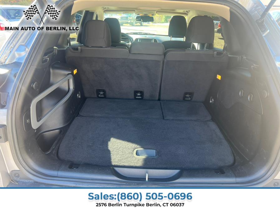 2016 Jeep Cherokee 4WD 4dr Latitude, available for sale in Berlin, Connecticut | Main Auto of Berlin. Berlin, Connecticut 2016 Jeep Cherokee 4WD 4dr Latitude, available for sale in Berlin, Connecticut | Main Auto of Berlin. Berlin, Connecticut