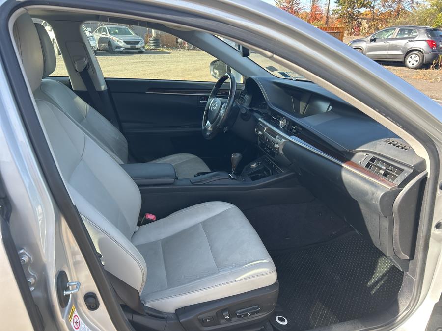 2014 Lexus ES 350 4dr Sdn, available for sale in Vernon Rockville, Connecticut | Vernon Motor Cars. Vernon Rockville, Connecticut 2014 Lexus ES 350 4dr Sdn, available for sale in Vernon Rockville, Connecticut | Vernon Motor Cars. Vernon Rockville, Connecticut