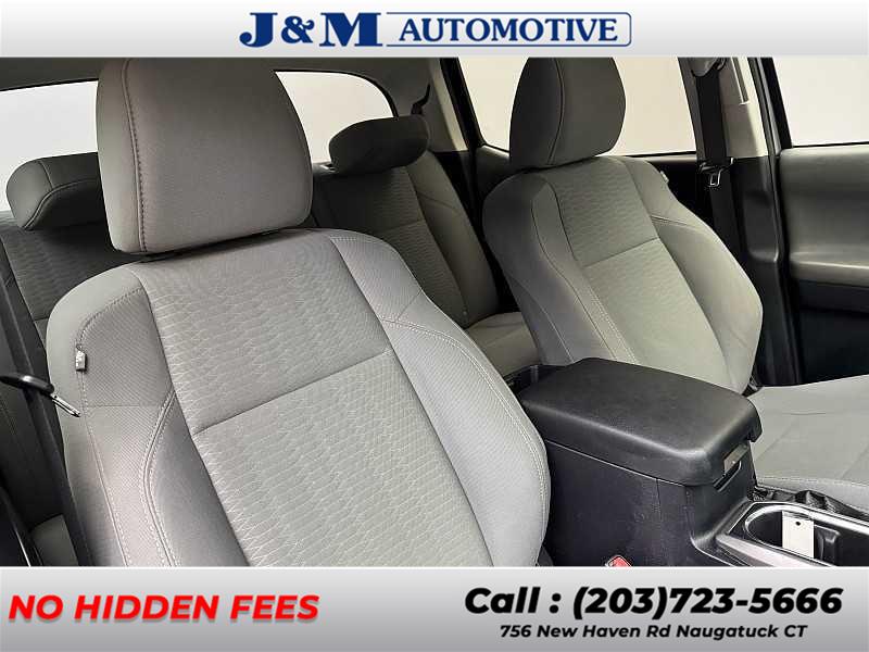 2019 Toyota Tacoma SR5, available for sale in Naugatuck, Connecticut | J&M Automotive Sls&Svc LLC. Naugatuck, Connecticut 2019 Toyota Tacoma SR5, available for sale in Naugatuck, Connecticut | J&M Automotive Sls&Svc LLC. Naugatuck, Connecticut