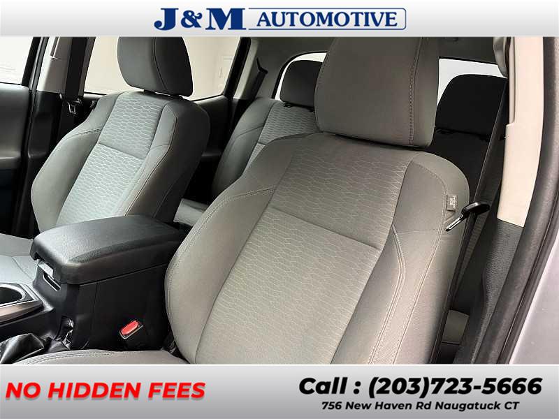 2019 Toyota Tacoma SR5, available for sale in Naugatuck, Connecticut | J&M Automotive Sls&Svc LLC. Naugatuck, Connecticut 2019 Toyota Tacoma SR5, available for sale in Naugatuck, Connecticut | J&M Automotive Sls&Svc LLC. Naugatuck, Connecticut
