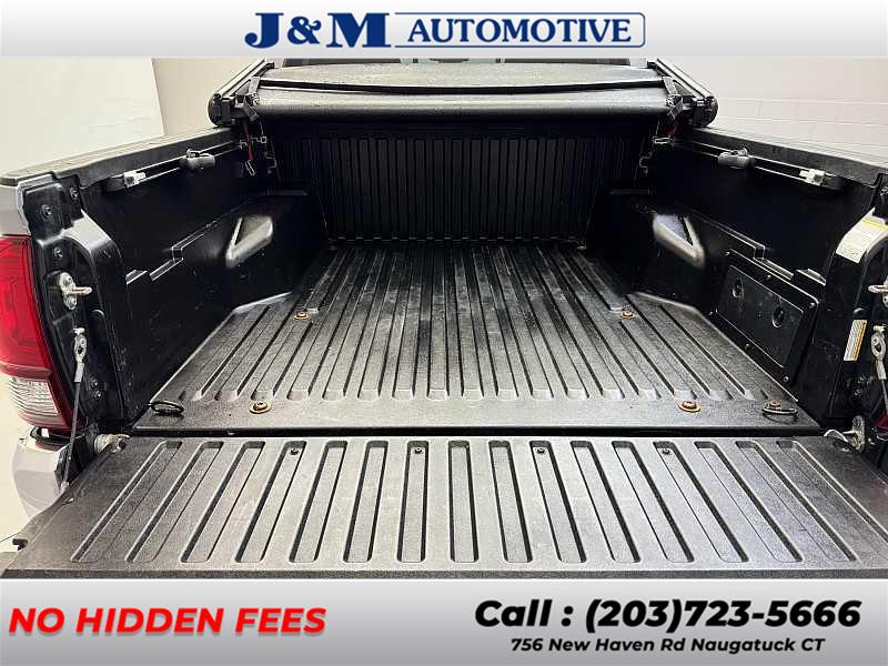 2019 Toyota Tacoma SR5, available for sale in Naugatuck, Connecticut | J&M Automotive Sls&Svc LLC. Naugatuck, Connecticut 2019 Toyota Tacoma SR5, available for sale in Naugatuck, Connecticut | J&M Automotive Sls&Svc LLC. Naugatuck, Connecticut