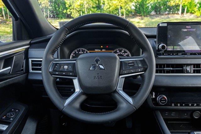 2022 Mitsubishi Outlander SE, available for sale in Great Neck, New York | Camy Cars. Great Neck, New York 2022 Mitsubishi Outlander SE, available for sale in Great Neck, New York | Camy Cars. Great Neck, New York