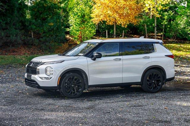 2022 Mitsubishi Outlander SE, available for sale in Great Neck, New York | Camy Cars. Great Neck, New York 2022 Mitsubishi Outlander SE, available for sale in Great Neck, New York | Camy Cars. Great Neck, New York