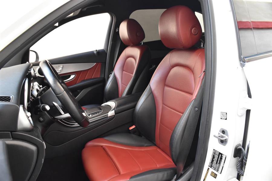 Used 2022 Mercedes-benz Glc in Great Neck, New York | Camy Cars. Great Neck, New York