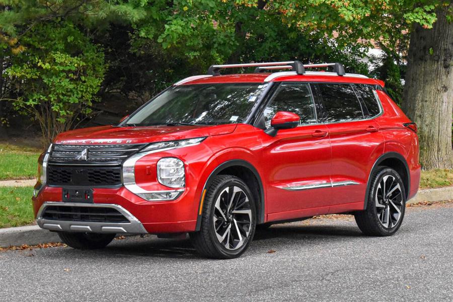 Used 2022 Mitsubishi Outlander in Great Neck, New York | Camy Cars. Great Neck, New York