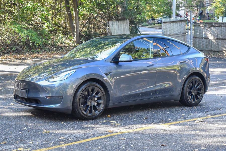 Used 2021 Tesla Model y in Great Neck, New York | Camy Cars. Great Neck, New York