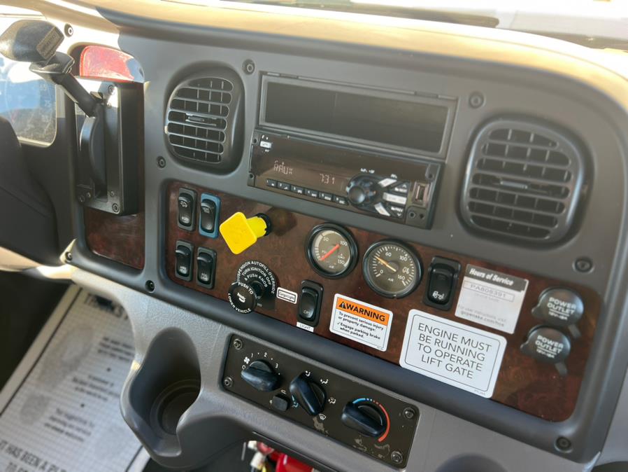 2018 Freightliner M2 106 26FT SUPREME BOX/MAXON LIFTGATE NON CDL, available for sale in Paterson, New Jersey | Speedway Commercial Motors LLC. Paterson, New Jersey 2018 Freightliner M2 106 26FT SUPREME BOX/MAXON LIFTGATE NON CDL, available for sale in Paterson, New Jersey | Speedway Commercial Motors LLC. Paterson, New Jersey