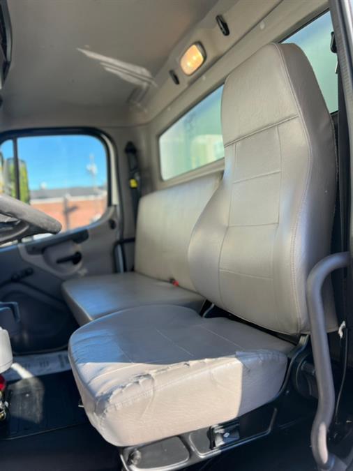 2018 Freightliner M2 106 26FT SUPREME BOX/MAXON LIFTGATE NON CDL, available for sale in Paterson, New Jersey | Speedway Commercial Motors LLC. Paterson, New Jersey 2018 Freightliner M2 106 26FT SUPREME BOX/MAXON LIFTGATE NON CDL, available for sale in Paterson, New Jersey | Speedway Commercial Motors LLC. Paterson, New Jersey