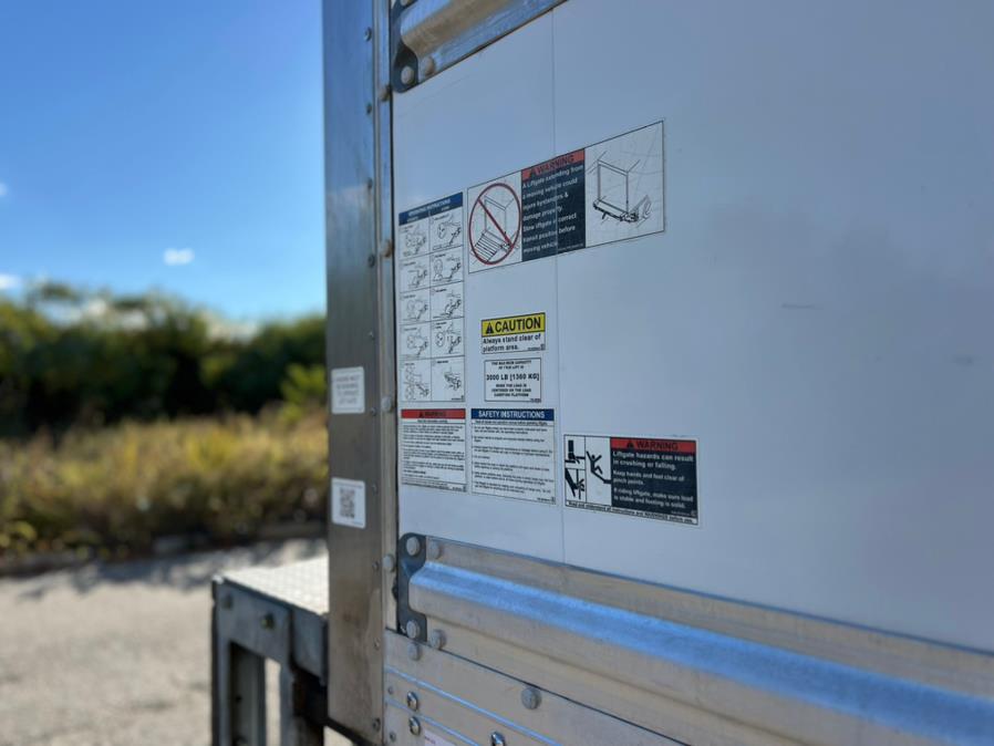 2018 Freightliner M2 106 26FT SUPREME BOX/MAXON LIFTGATE NON CDL, available for sale in Paterson, New Jersey | Speedway Commercial Motors LLC. Paterson, New Jersey 2018 Freightliner M2 106 26FT SUPREME BOX/MAXON LIFTGATE NON CDL, available for sale in Paterson, New Jersey | Speedway Commercial Motors LLC. Paterson, New Jersey