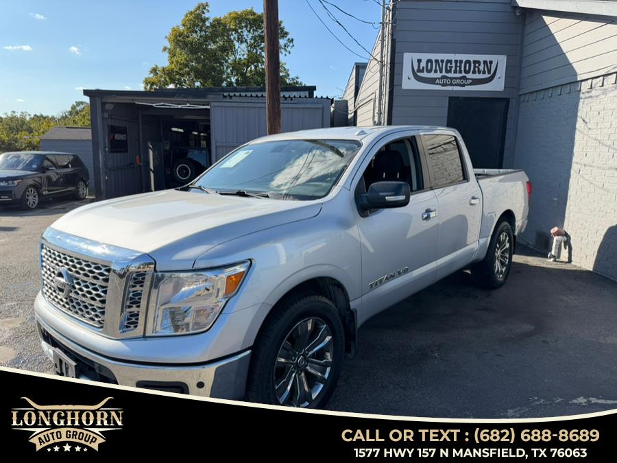 2018 Nissan Titan SL photo 3