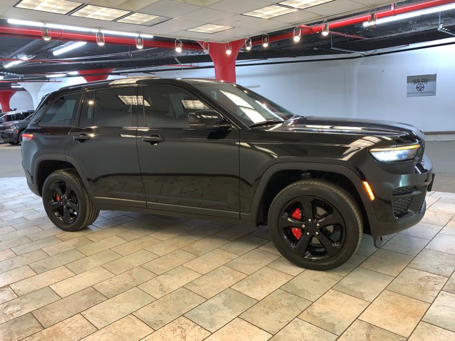 2022 Jeep Grand Cherokee Altitude 4x4, available for sale in Lodi, New Jersey | European Auto Expo. Lodi, New Jersey 2022 Jeep Grand Cherokee Altitude 4x4, available for sale in Lodi, New Jersey | European Auto Expo. Lodi, New Jersey