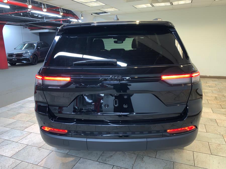 2022 Jeep Grand Cherokee Altitude 4x4, available for sale in Lodi, New Jersey | European Auto Expo. Lodi, New Jersey 2022 Jeep Grand Cherokee Altitude 4x4, available for sale in Lodi, New Jersey | European Auto Expo. Lodi, New Jersey