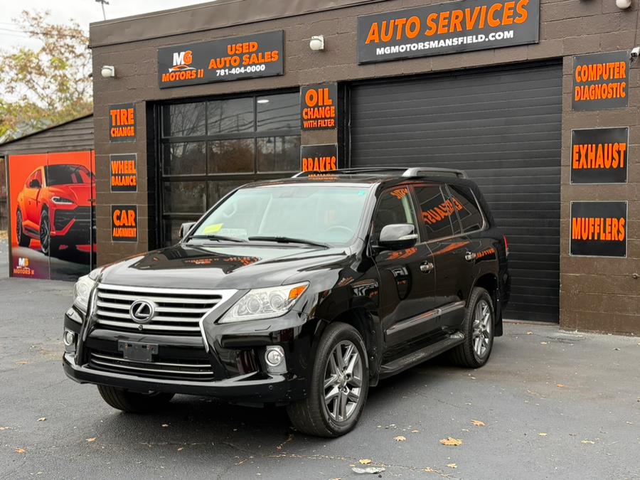 2013 Lexus LX 570's photo