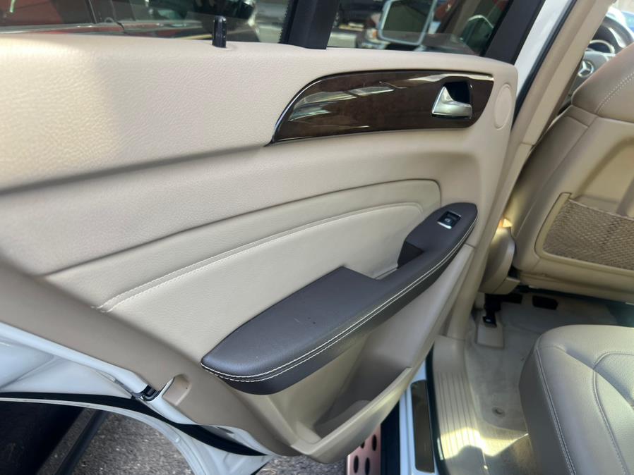 2015 Mercedes-Benz M-Class 4MATIC 4dr ML350, available for sale in Brooklyn, New York | Atlantic Used Car Sales. Brooklyn, New York 2015 Mercedes-Benz M-Class 4MATIC 4dr ML350, available for sale in Brooklyn, New York | Atlantic Used Car Sales. Brooklyn, New York