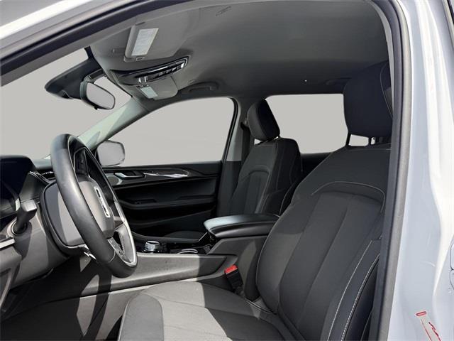 2021 Jeep Grand Cherokee l Laredo, available for sale in Stratford, Connecticut | Wiz Leasing Inc. Stratford, Connecticut 2021 Jeep Grand Cherokee l Laredo, available for sale in Stratford, Connecticut | Wiz Leasing Inc. Stratford, Connecticut