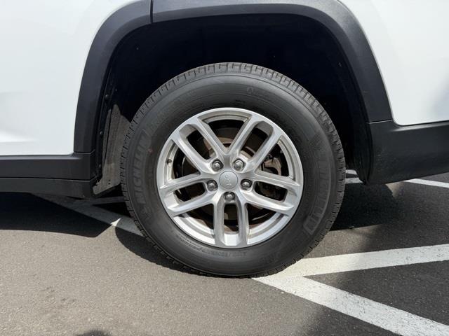 2021 Jeep Grand Cherokee l Laredo, available for sale in Stratford, Connecticut | Wiz Leasing Inc. Stratford, Connecticut 2021 Jeep Grand Cherokee l Laredo, available for sale in Stratford, Connecticut | Wiz Leasing Inc. Stratford, Connecticut