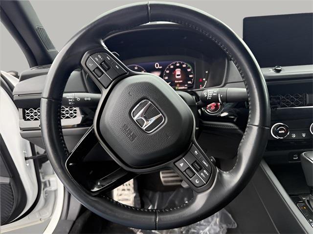 2023 Honda Accord Hybrid Sport-L, available for sale in Stratford, Connecticut | Wiz Leasing Inc. Stratford, Connecticut 2023 Honda Accord Hybrid Sport-L, available for sale in Stratford, Connecticut | Wiz Leasing Inc. Stratford, Connecticut
