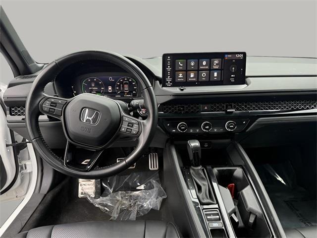 2023 Honda Accord Hybrid Sport-L, available for sale in Stratford, Connecticut | Wiz Leasing Inc. Stratford, Connecticut 2023 Honda Accord Hybrid Sport-L, available for sale in Stratford, Connecticut | Wiz Leasing Inc. Stratford, Connecticut