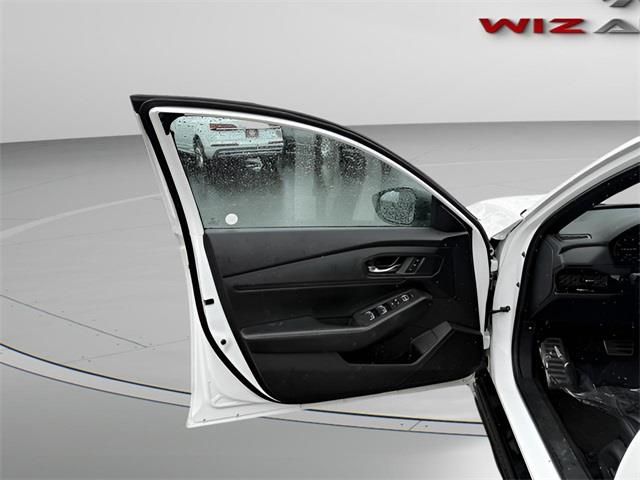 2023 Honda Accord Hybrid Sport-L, available for sale in Stratford, Connecticut | Wiz Leasing Inc. Stratford, Connecticut 2023 Honda Accord Hybrid Sport-L, available for sale in Stratford, Connecticut | Wiz Leasing Inc. Stratford, Connecticut